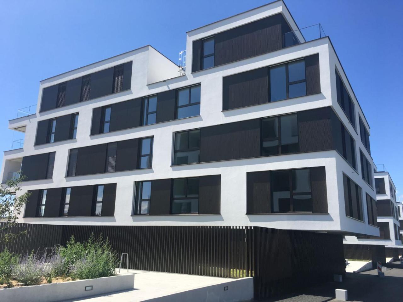 B&B Kelly Plus Lausanne Ngoại thất bức ảnh
